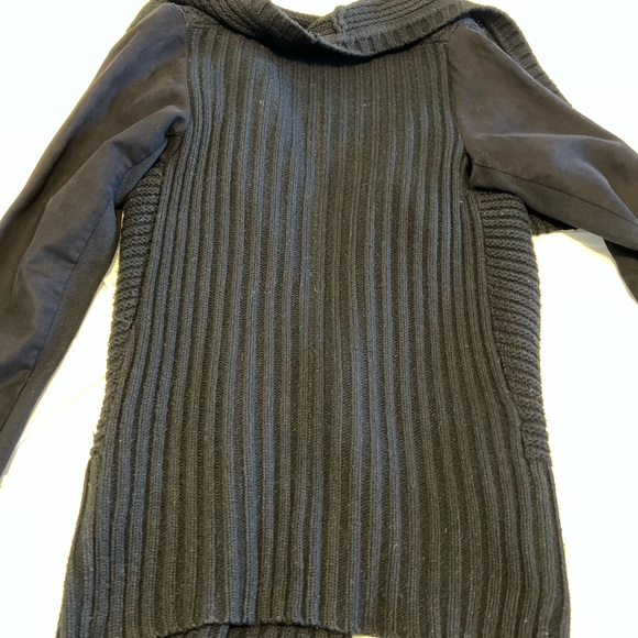 Guess Cardi - Picture 2 of 4